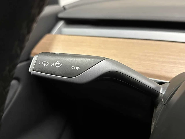 Tesla model 3 standard rwd plus 60 kwh (origineel-nl + 1e eigenaar), g-290-pd - afbeelding 21 van  51