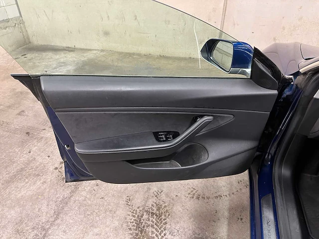 Tesla model 3 standard rwd plus 60 kwh (origineel-nl + 1e eigenaar), g-290-pd - afbeelding 29 van  51