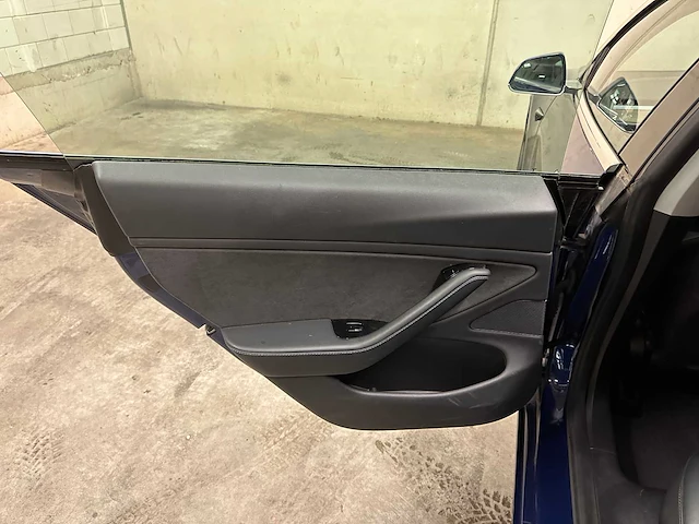Tesla model 3 standard rwd plus 60 kwh (origineel-nl + 1e eigenaar), g-290-pd - afbeelding 30 van  51