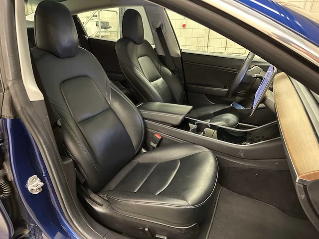 Tesla model 3 standard rwd plus 60 kwh (origineel-nl + 1e eigenaar), g-290-pd - afbeelding 43 van  51