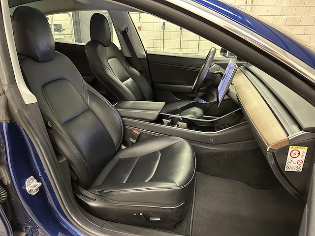 Tesla model 3 standard rwd plus 60 kwh (origineel-nl + 1e eigenaar), g-290-pd - afbeelding 44 van  51