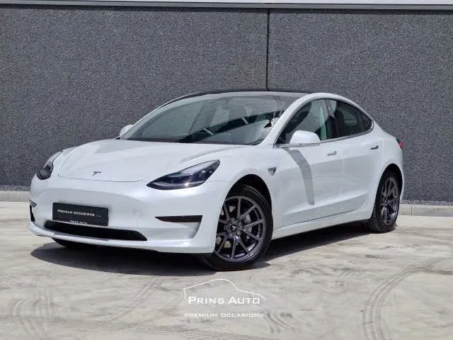 Tesla model 3 stnd.rwd plus 60 kwh | r-085-ph - afbeelding 1 van  33