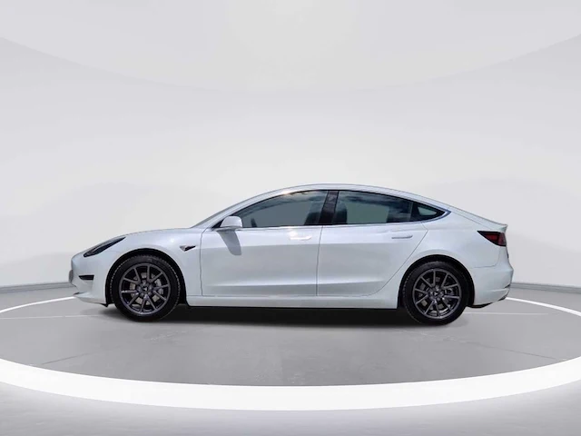 Tesla model 3 stnd.rwd plus 60 kwh | r-085-ph - afbeelding 2 van  29