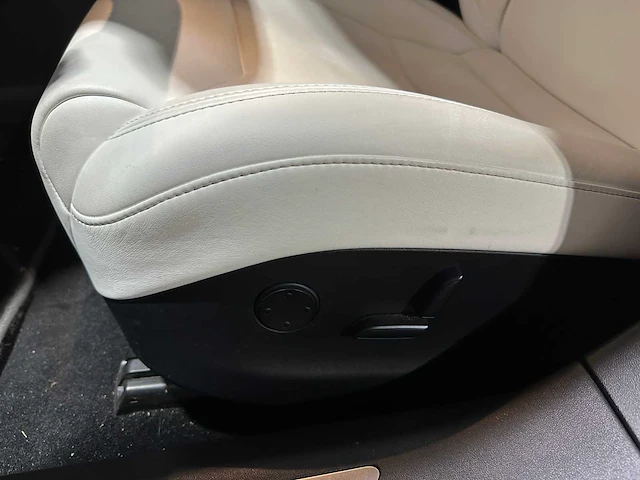 Tesla model s 100d 417pk 2017 (origineel-nl), rk-841-r - afbeelding 26 van  43
