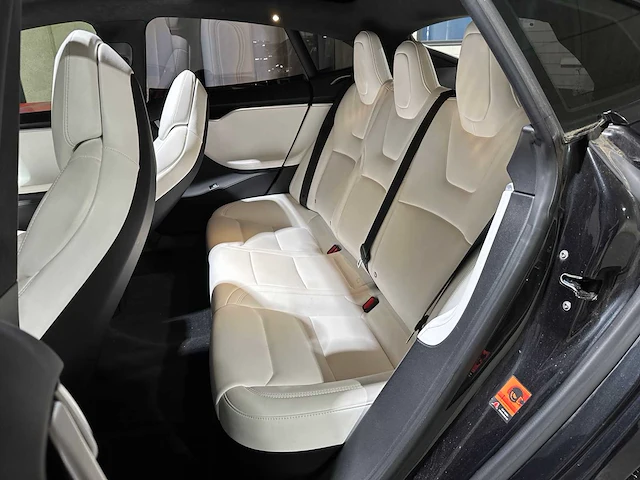 Tesla model s 100d 417pk 2017 (origineel-nl), rk-841-r - afbeelding 29 van  43