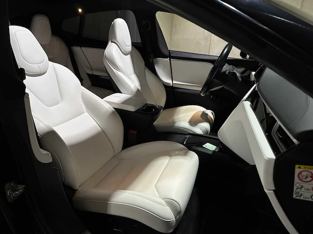 Tesla model s 100d 417pk 2017 (origineel-nl), rk-841-r - afbeelding 36 van  43