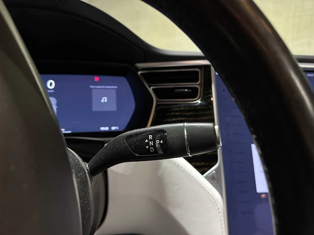 Tesla model s 100d 417pk 2017 (origineel-nl), rk-841-r - afbeelding 15 van  43