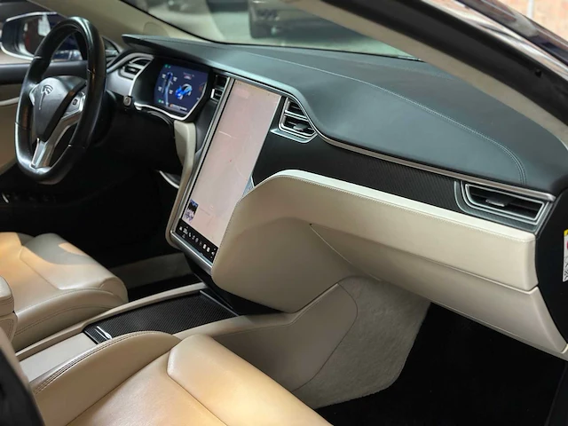 Tesla model s 100d performance 612pk 2018, sv-719-z - afbeelding 33 van  49