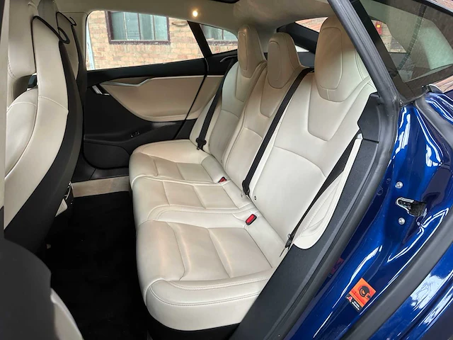 Tesla model s 100d performance 612pk 2018, sv-719-z - afbeelding 39 van  49