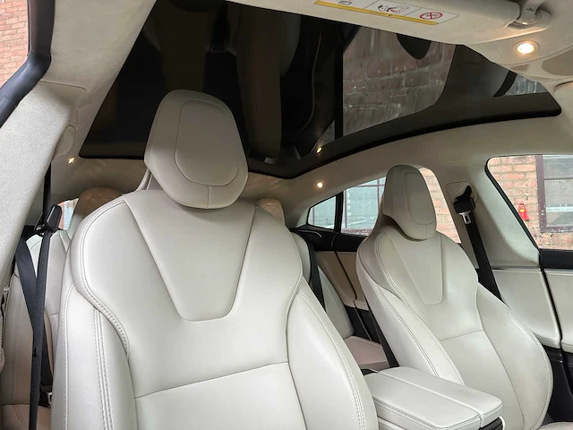 Tesla model s 100d performance 612pk 2018, sv-719-z - afbeelding 42 van  49