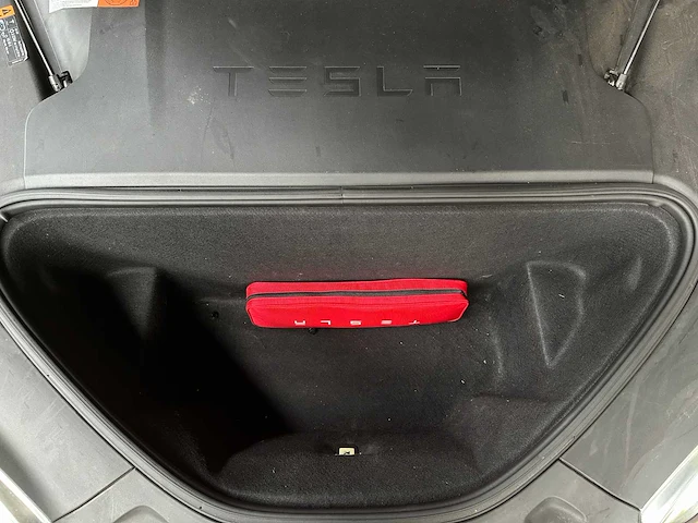 Tesla model s 100d performance 612pk 2018, sv-719-z - afbeelding 43 van  49