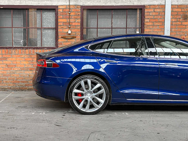 Tesla model s 100d performance 612pk 2018, sv-719-z - afbeelding 49 van  49