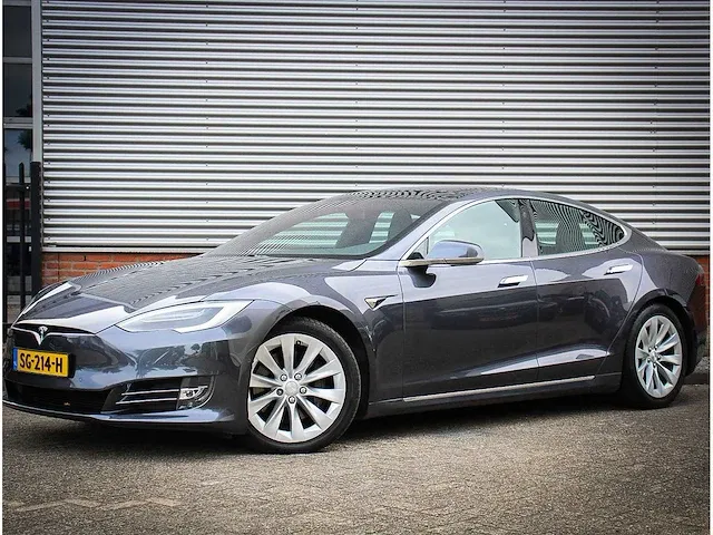 Tesla model s 75d base automaat, sg-214-h - afbeelding 1 van  15