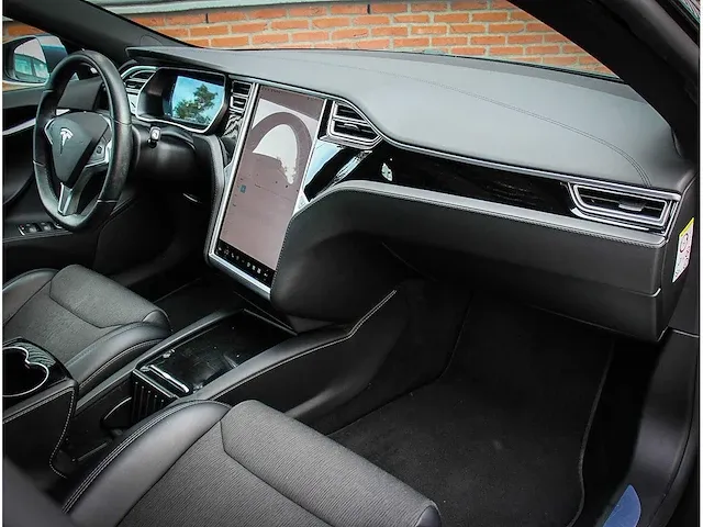 Tesla model s 75d base automaat, sg-214-h - afbeelding 14 van  15