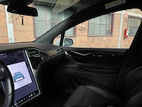 Tesla model x 75d base 7p 333pk 2018 (origineel-nl), st-663-b - afbeelding 13 van  45