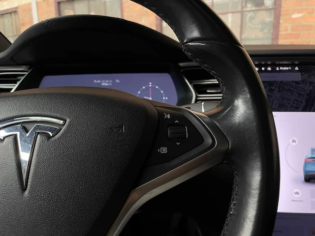 Tesla model x 75d base 7p 333pk 2018 (origineel-nl), st-663-b - afbeelding 15 van  45