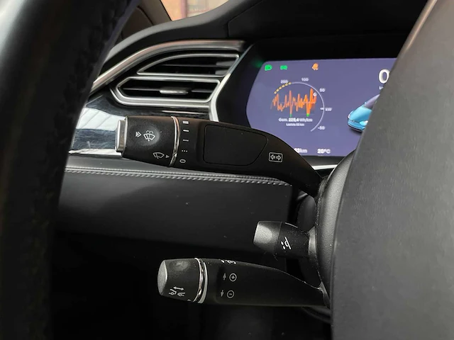 Tesla model x 75d base 7p 333pk 2018 (origineel-nl), st-663-b - afbeelding 16 van  45