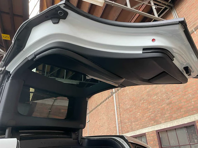 Tesla model x 75d base 7p 333pk 2018 (origineel-nl), st-663-b - afbeelding 28 van  45