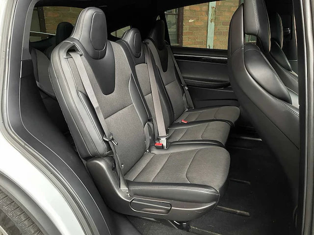 Tesla model x 75d base 7p 333pk 2018 (origineel-nl), st-663-b - afbeelding 35 van  45