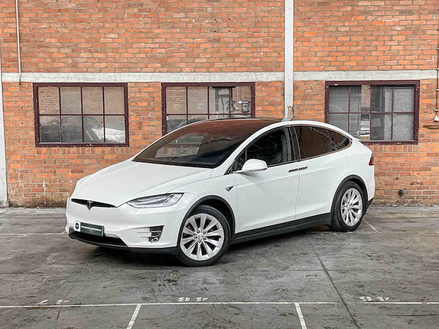 Tesla model x 75d base 7p 333pk 2018 (origineel-nl), st-663-b - afbeelding 34 van  45