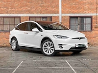 Tesla model x 75d base 7p 333pk 2018 (origineel-nl), st-663-b - afbeelding 43 van  45
