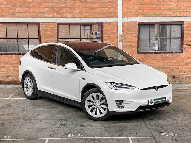 Tesla model x 75d base 7p 333pk 2018 (origineel-nl), st-663-b - afbeelding 44 van  45
