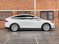 Tesla model x 75d base 7p 333pk 2018 (origineel-nl), st-663-b - afbeelding 45 van  45