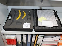 Tester mitutoyo id-u1025 in koffer. incompleet. - afbeelding 1 van  2