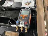 Testo 557 digital manifold airconditioning tool - afbeelding 1 van  5
