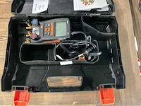 Testo 557 digital manifold airconditioning tool - afbeelding 3 van  5