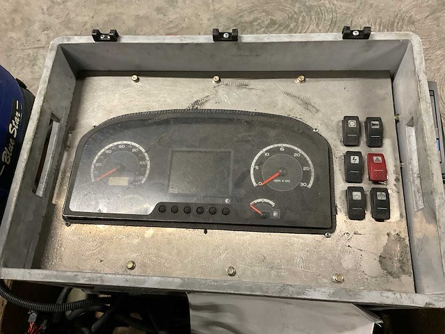 Testopstelling dasboard vdl - afbeelding 2 van  9