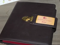 Testset de aroma's van bier in kunstlederen map. - afbeelding 3 van  3