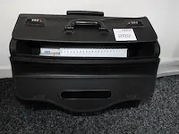 Testset pearson wais-iv-nl in trolley / aktentas. - afbeelding 1 van  1