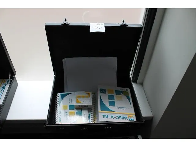 Testset pearson wisc-v-nl in koffer. - afbeelding 1 van  2