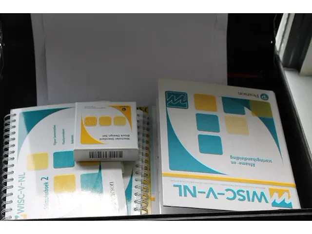 Testset pearson wisc-v-nl in koffer. - afbeelding 2 van  2