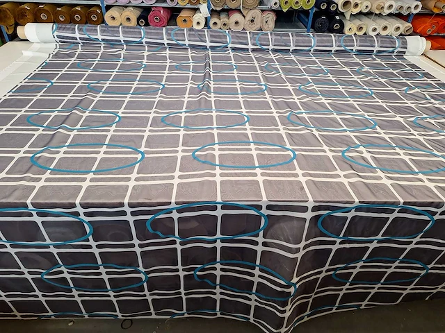 Textielrol 120 meter chagal 300 hoog (2x) - afbeelding 1 van  3