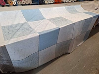 Textielrol 140 meter blocks 300 hoog (2x) - afbeelding 1 van  3