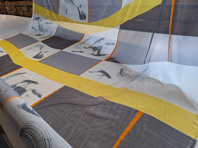 Textielrol 158 meter quest 290 hoog (4x) - afbeelding 1 van  4