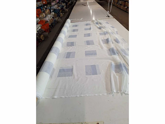Textielrol 90 meter xerba 300 hoog - afbeelding 2 van  3