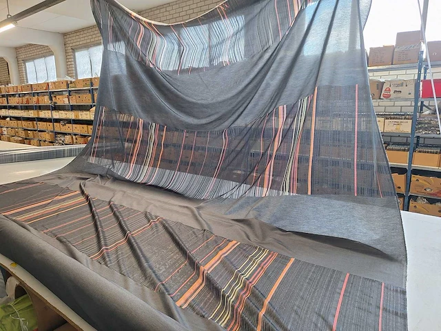 Textielrol 95 meter (45 + 50) peacock 330 hoog - afbeelding 2 van  3