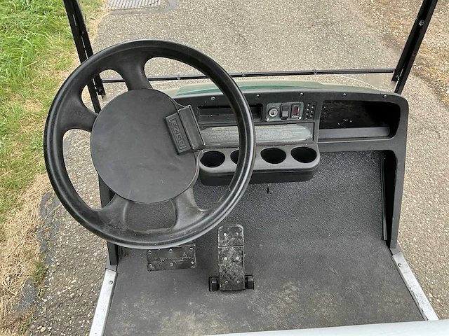 Textron e-z-go golfkar - afbeelding 18 van  22