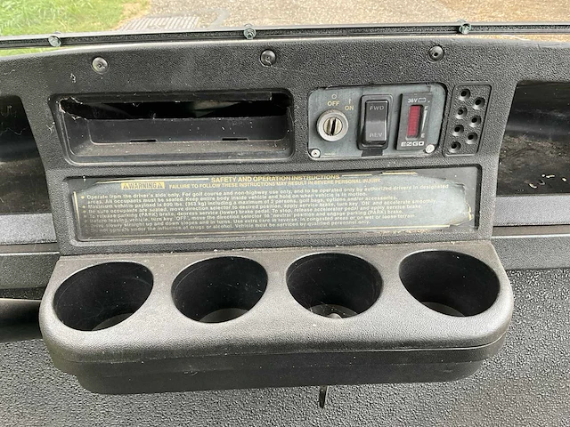Textron e-z-go golfkar - afbeelding 19 van  22