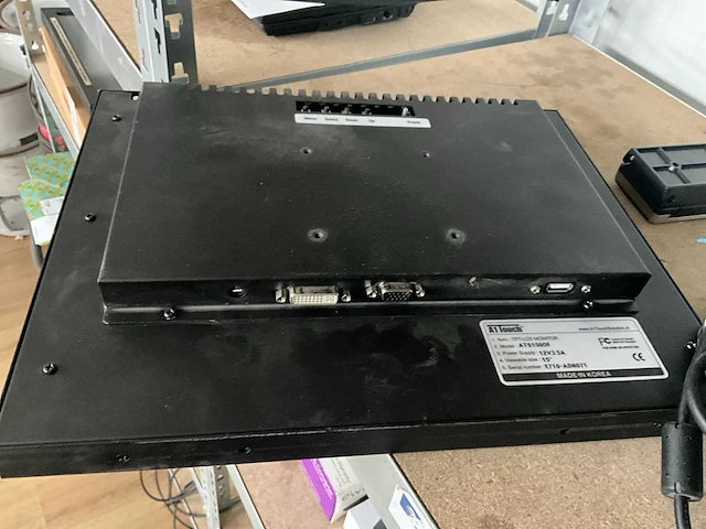 Tft monitor met pc - afbeelding 2 van  8