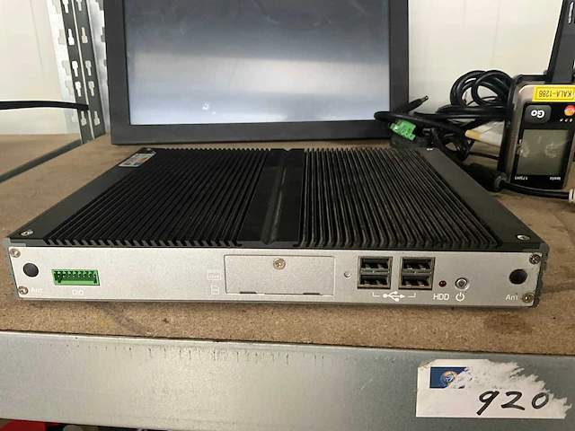 Tft monitor met pc - afbeelding 3 van  8