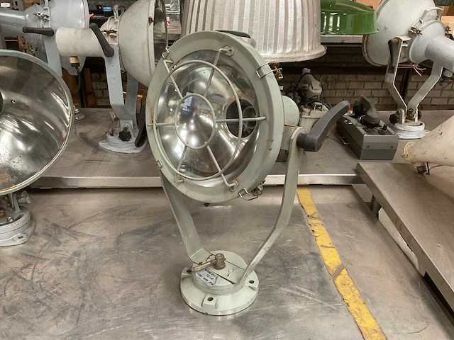 Tg1-b vintage marine spotlight - afbeelding 2 van  6