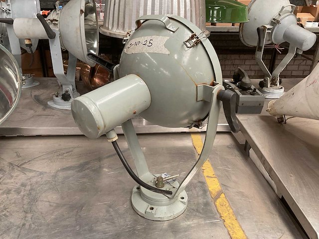 Tg1-b vintage marine spotlight - afbeelding 3 van  6