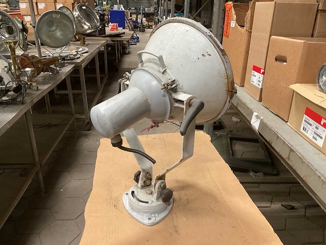 Tg7 vintage marine spot light - afbeelding 3 van  6