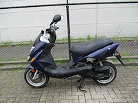 Tgb (scooter alleen bedoeld voor onderdelen!) - snorscooter - f409 2 tact - scooter - afbeelding 1 van  9