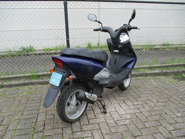 Tgb (scooter alleen bedoeld voor onderdelen!) - snorscooter - f409 2 tact - scooter - afbeelding 6 van  9