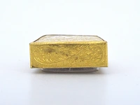 Thaise phra - heilige klei amulet in gouden kast - afbeelding 6 van  8